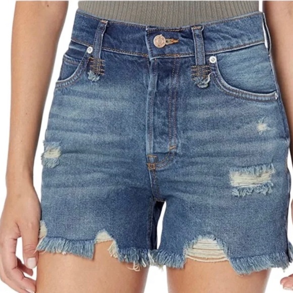 ✨Free People✨ NWT FP We the Free Makai Cutoff Twist & Shout Denim Shorts Size 24 - Picture 1 of 9